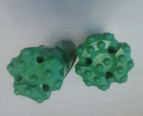 Σκληρής ροκ κομμάτι τρυπανιών διατρήσεων T38 64mm εισελκόμενο με το κέντρο πτώσης