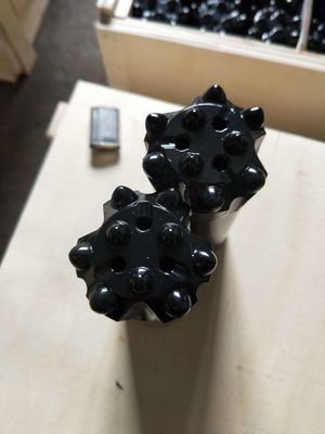 R32 45mm επίπεδο κομμάτι τρυπανιών κουμπιών προσώπου για να εξαγάγει τη μικρή διάτρηση τρυπών βράχου