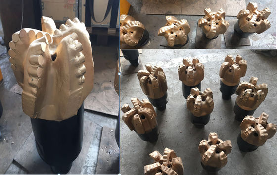 Κομμάτι τρυπανιών σώματος χάλυβα/σώματος PDC μητρών 5 λεπίδες για τη διάτρηση φρεατίων νερού/πετρελαιοπηγών αερίου