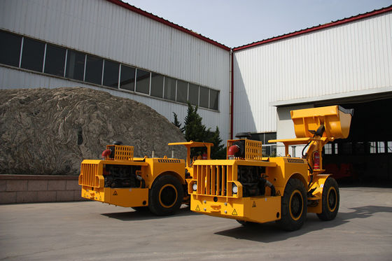 66Kw φορτωτής υπόγειας μεταλλείας μηχανών απορρίψεων έλξης φορτίων με τη μηχανή BF4L914 Detuz